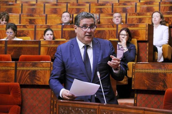 نقابة عمالية تُحذر أخنوش من تداعيات ارتفاع المديونية على "استقلال" الاقتصاد المغربي