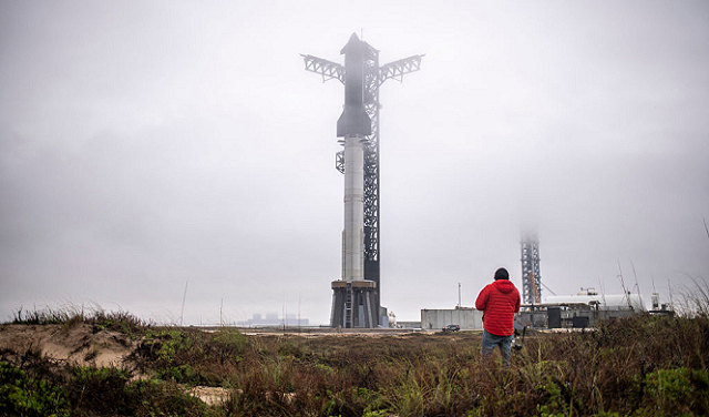 شركة "سبايس إكس" تستأنف الرحلات التجريبية لصاروخها العملاق "ستارشيب"