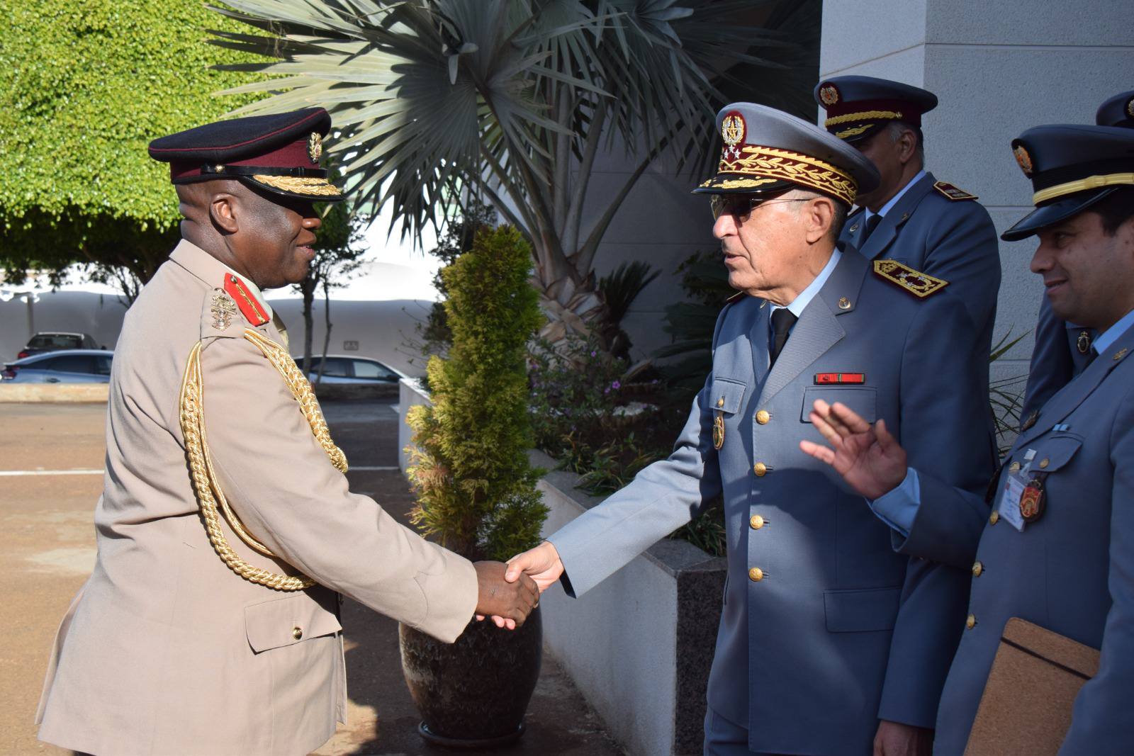 وفد غاني رفيع المستوى يزور المنشآت الصحية العسكرية في المغرب