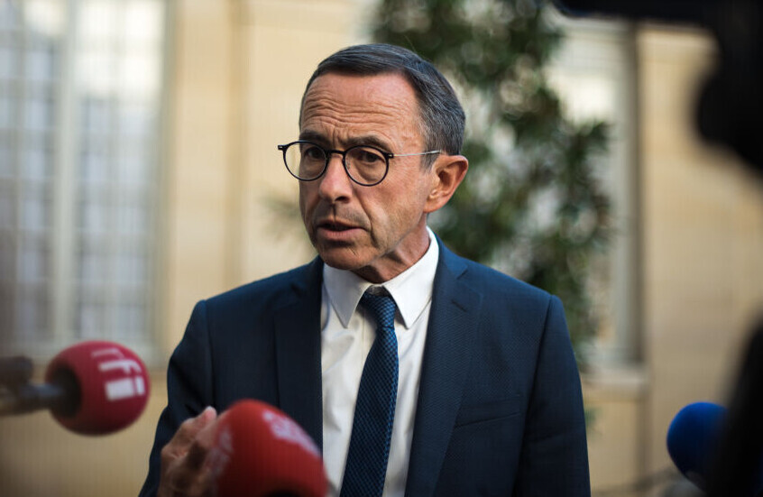  وزير الداخلية الفرنسي: النظام الجزائري لا يُبالي بمعاناة شعبه.. وسنمضي في قرار فرض عقوبات "تدريجية" عليه 