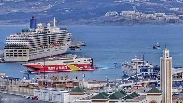  تعليق جديد للرحلات البحرية بين طريفة وطنجة بفعل سوء الأحوال الجوية 