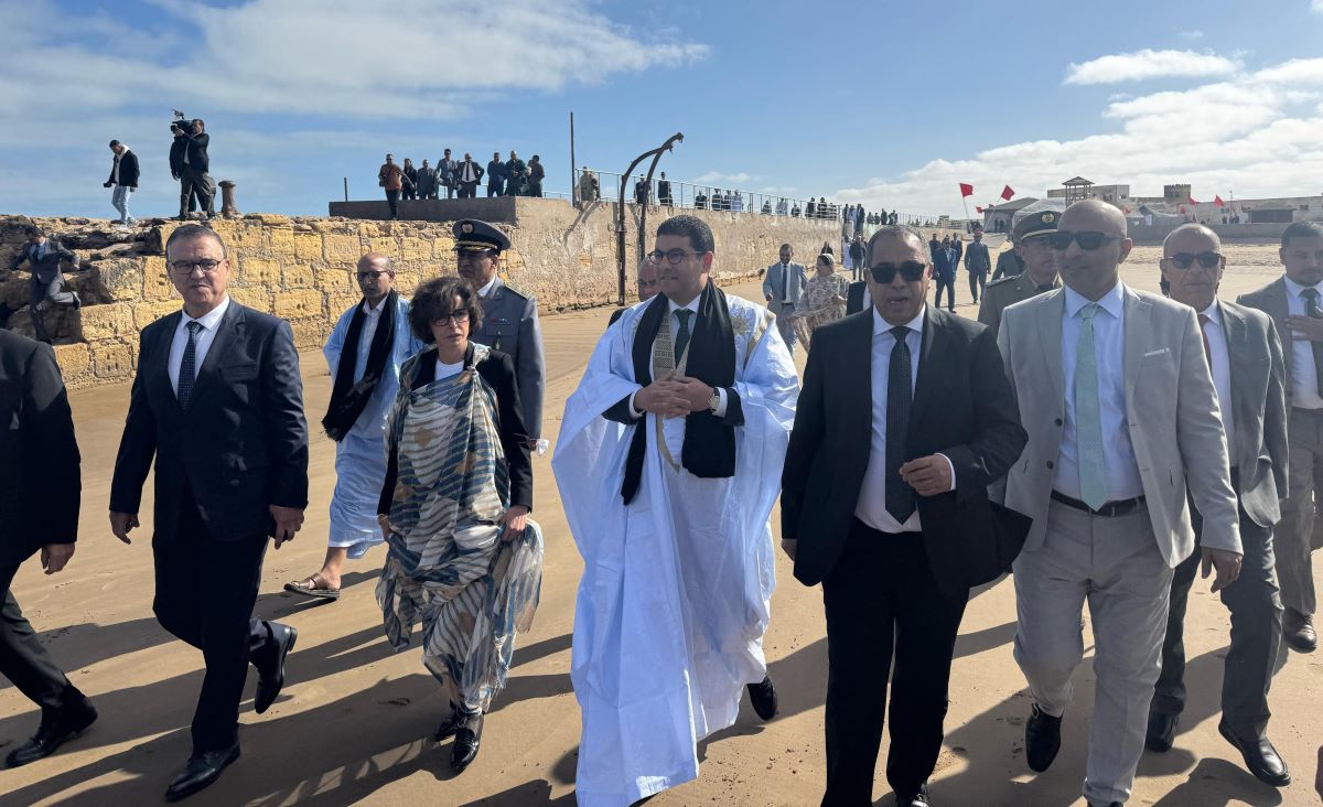 لوبوان: الأزمة مع الجزائر تدفع باريس للرهان على المغرب.. وفرنسا تسير نحو فتح قنصلية لها في الصحراء