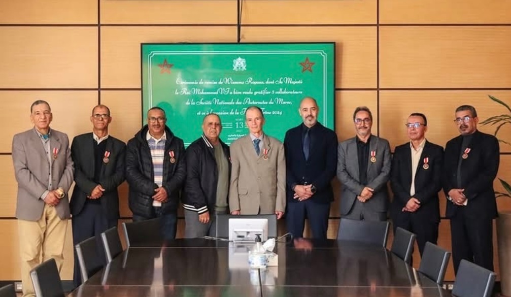  الشركة الوطنية للطرق السيارة.. توشيح عدد من الموظفين بأوسمة ملكية 