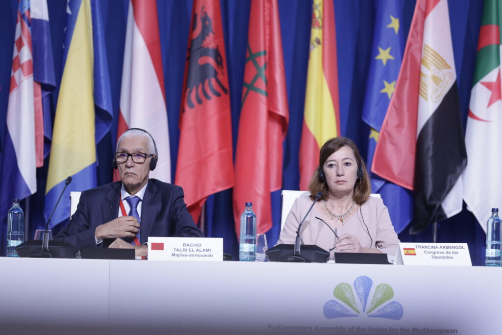 الطالبي العلمي يجري مباحثات مع رئيسة مجلس النواب الإسباني المفوضة الأوروبية لشؤون المتوسط بغرناطة