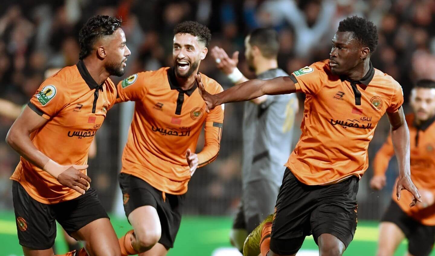 نهضة بركان يُثقل شباك نادي قسنطينة الجزائري بأربعة أهداف قبل إياب نصف نهائي كأس الكونفدرالية الإفريقية