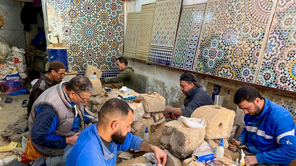 الجزائر تُعيد إحياء "معركة التراث".. وتقدم الزليج المغربي لليونسكو كتراث جزائري.. ومصادر من وزارة الثقافة لـ"الصحيفة": "مُحاولة يائسة"