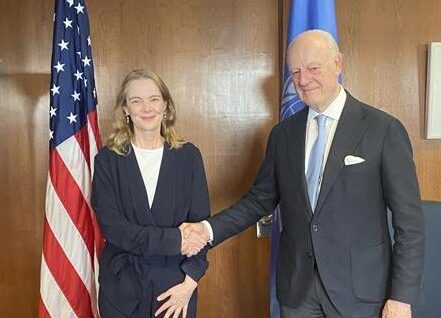  الخارجية الأمريكية تبلغ المبعوث الأممي ستيفان دي ميستورا  أن "الحكم الذاتي" تحت السيادة المغربية هو الحل الوحيد لحل ملف الصحراء 