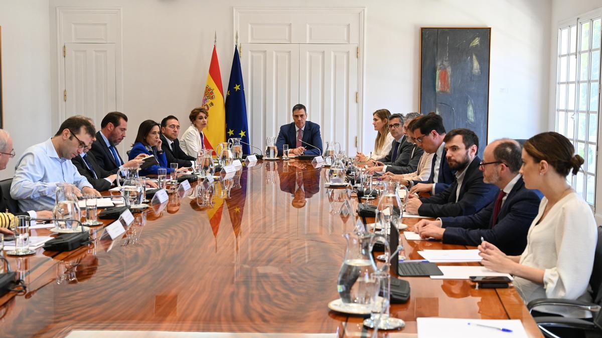 المخابرات الإسبانية: رصدنا نشاطا مكثفًا غير طبيعي من "شمال إفريقيا" قبل انقطاع الكهرباء ليس مصدرهُ المغرب