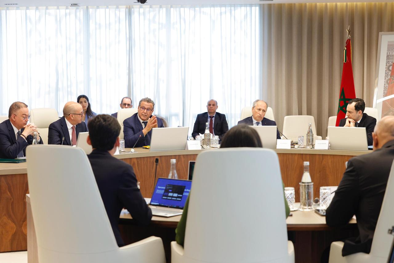 عشية عيد الشغل.. الحكومة تُطلق أكبر مراجعة للأجور والحماية الاجتماعية برفع الحد الأدنى في القطاع العام لـ 4500 درهم