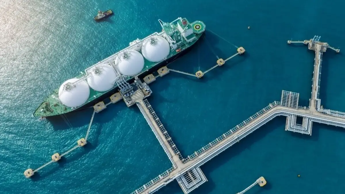  بنعلي تعلن إطلاق طلب اهتمام لإنشاء أول محطة لاستقبال الغاز الطبيعي المسال بالناظور 