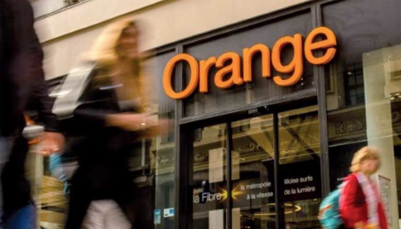 هجوم إلكتروني يستهدف بيانات 850 ألف زبون لشركة "أورانج"