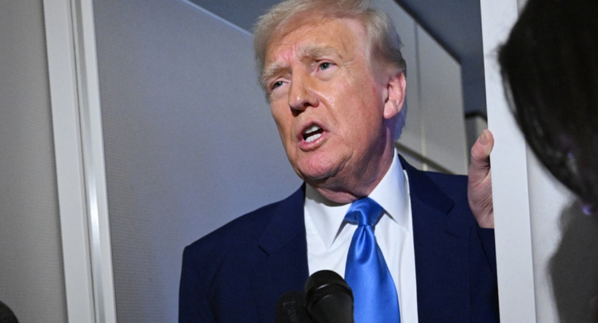  ترامب يهدد بفرض رسوم جمركية إضافية على الصين بقيمة 50 بالمائة 