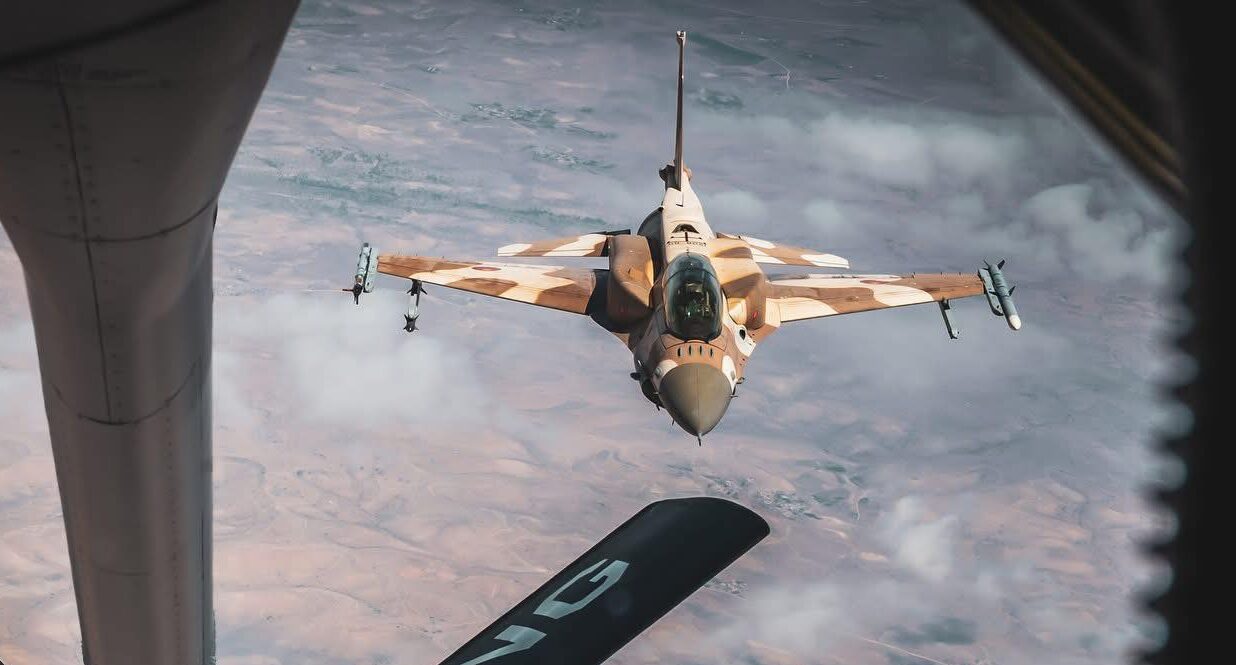  تقرير إسباني: المغرب يتحكم في حركة الطيران العسكري فوق أجواء الصحراء.. والنقاش حول الطيران المدني مستمر بين الرباط ومدريد 