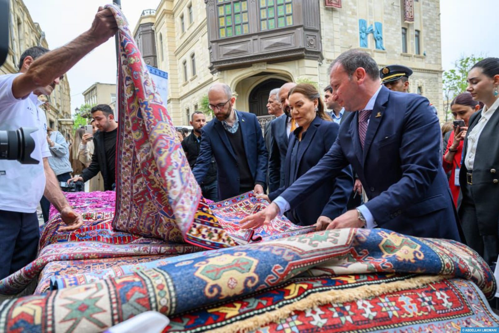 الأميرة للا حسناء تزور مهرجان السجاد الدولي بأذربيجان