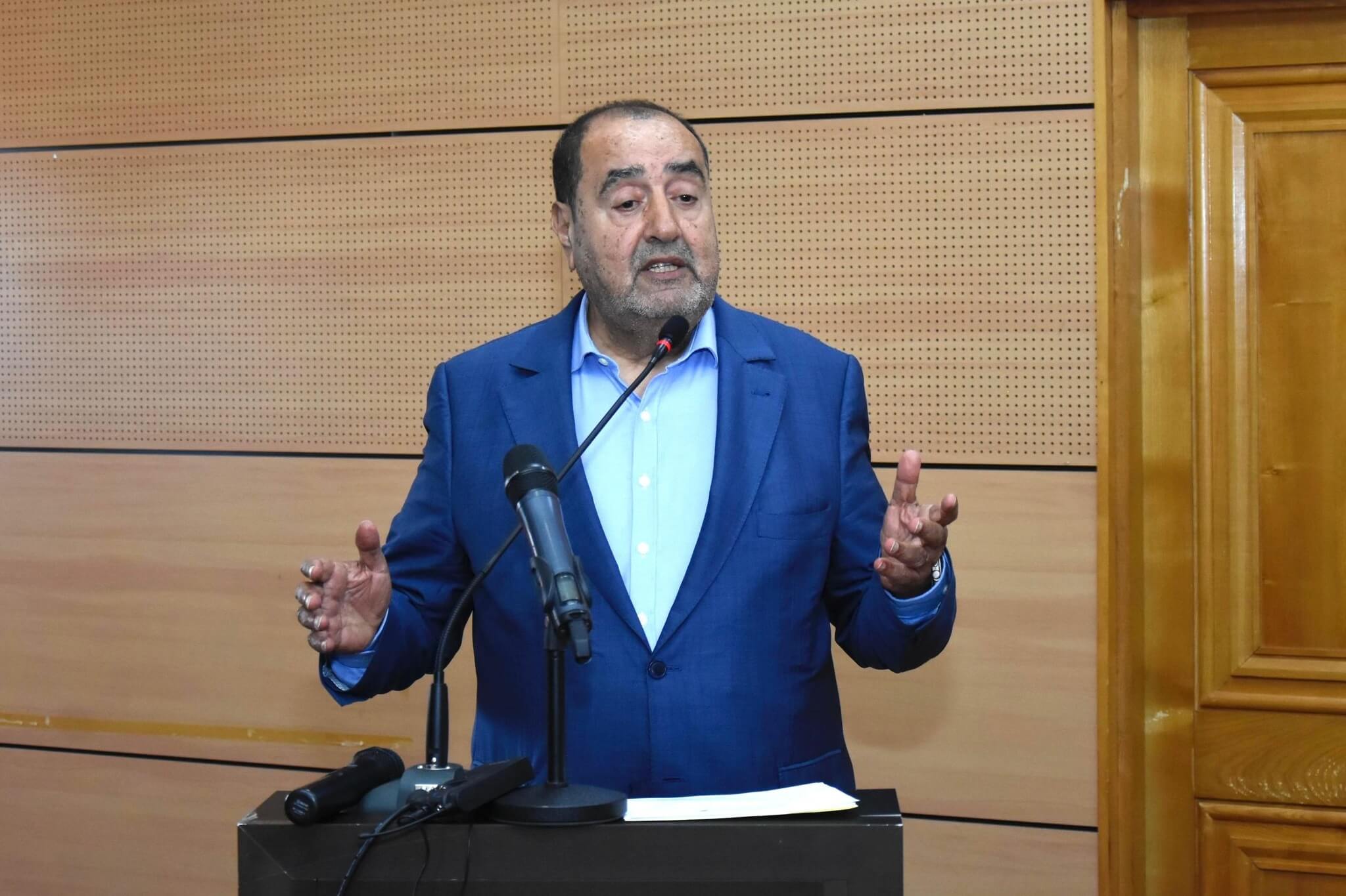  الاتحاد الاشتراكي بعد انسحابه من تقديم ملتمس الرقابة ضد الحكومة: "الملتمس مفخخ... وهناك صراعات وتصفية حسابات نحن أكبر منها" 