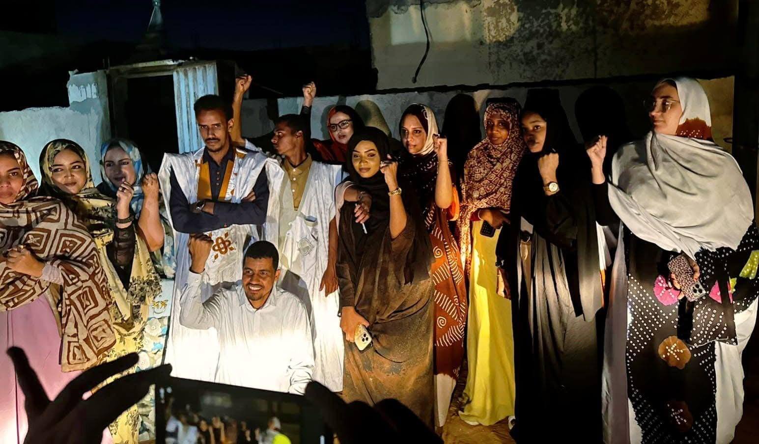 مشاهير مواقع التواصل الاجتماعي في موريتانيا يثيرون “صدمة ثقافية” ونقاشا اجتماعيا وسياسيا حول المحتوى المنشور