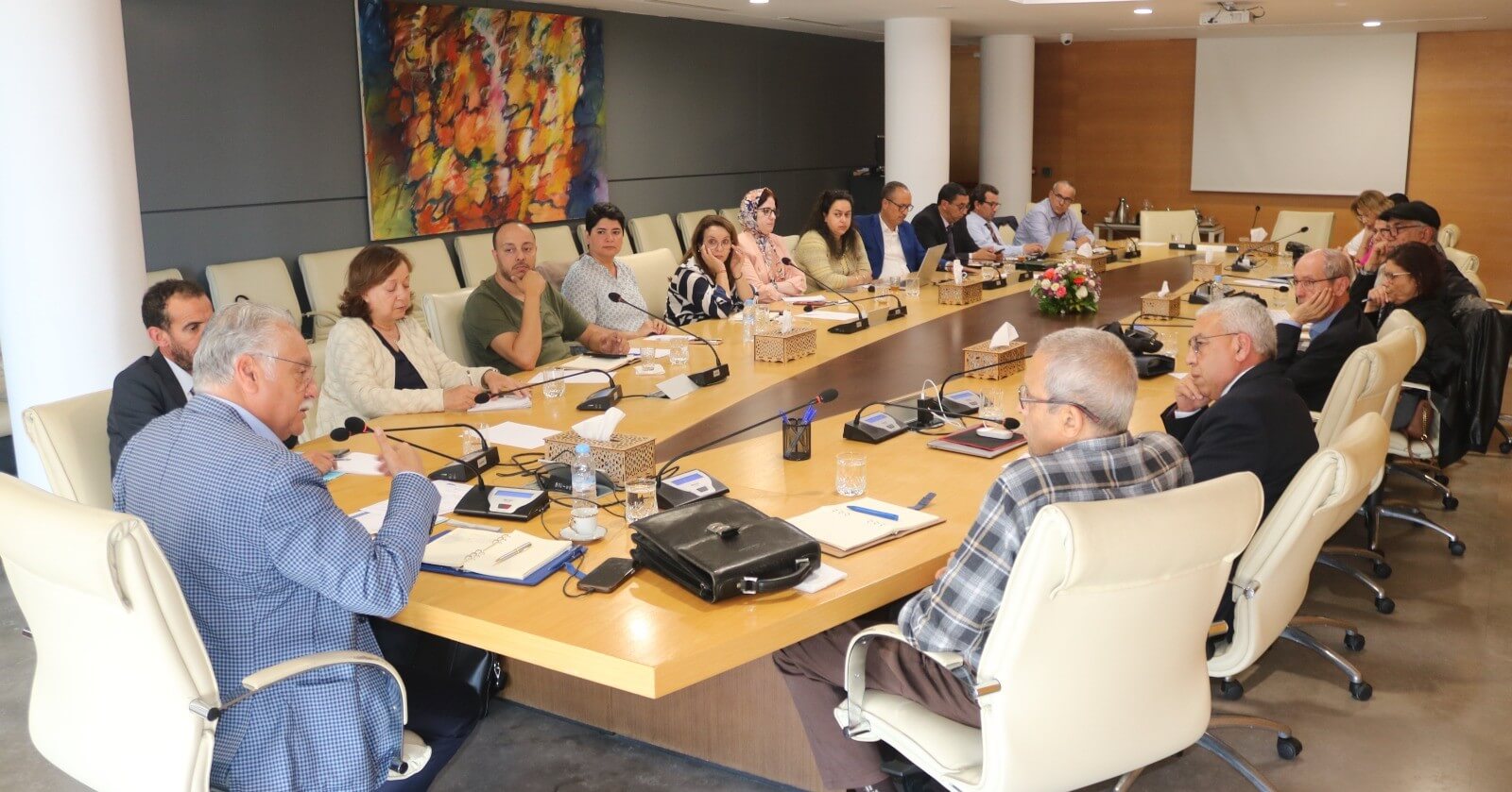 وفد من "التقدم والاشتراكية" يزور فنزويلا وكوبا في محاولة لإقناع سلطاتهما بالتخلي عن دعم "البوليساريو"