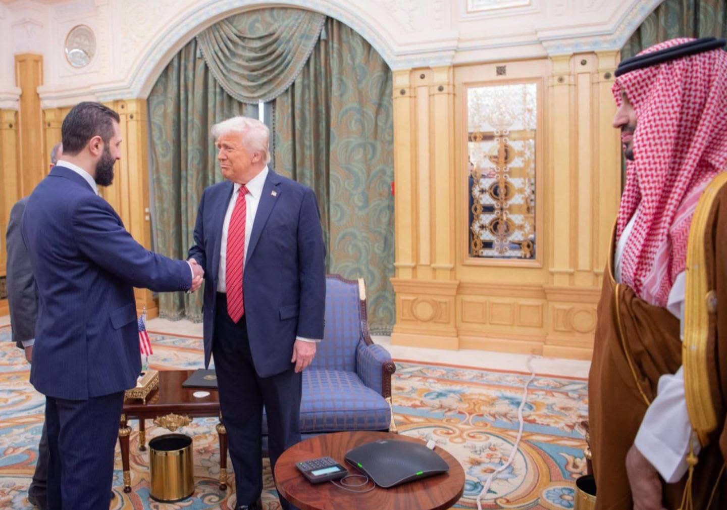 ترامب يلتقي الرئيس السوري الانتقالي أحمد الشرع وولي عهد السعودية