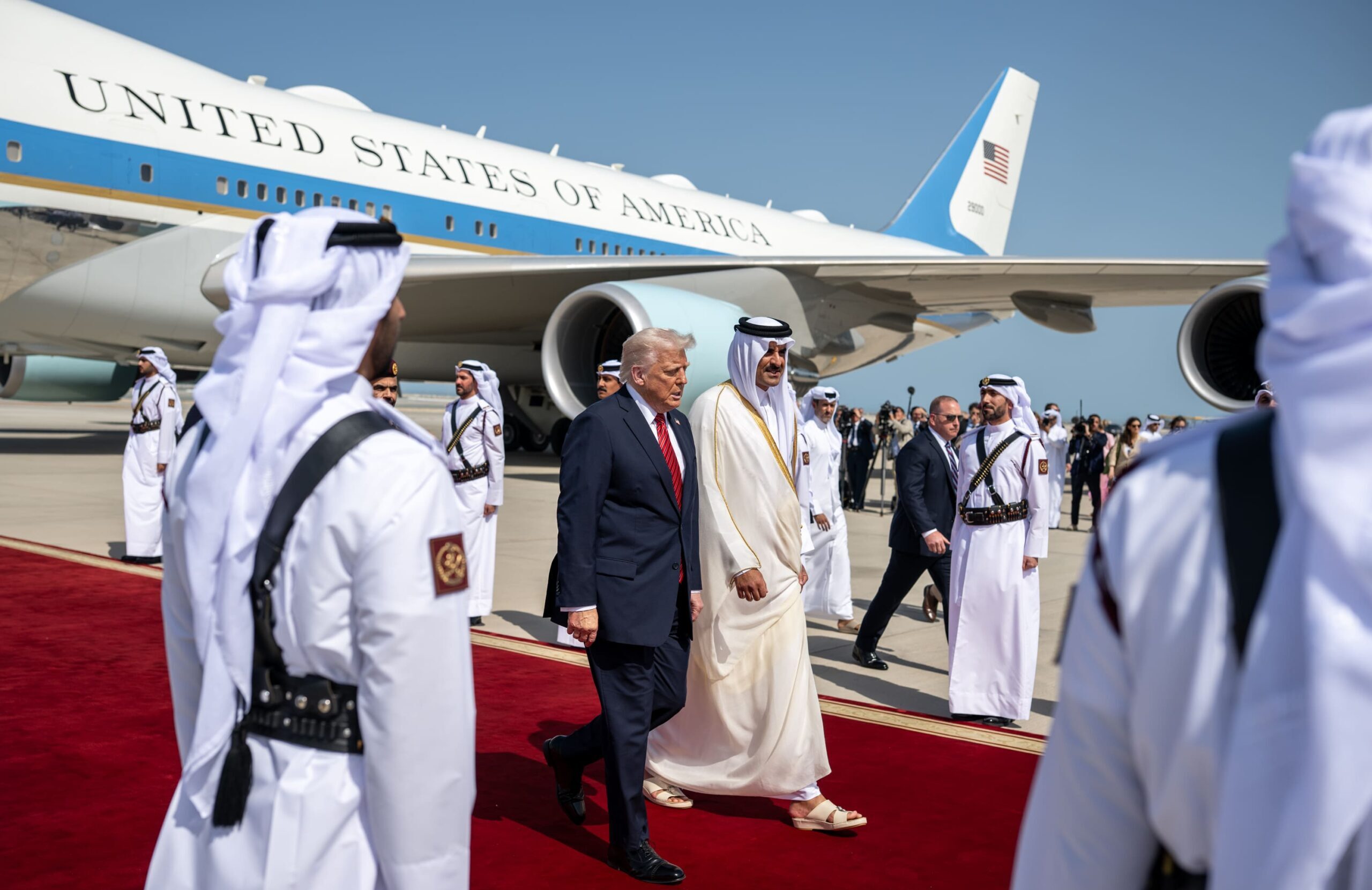 رئيس الوزراء القطري: تقديم طائرة هدية لترامب "أمر طبيعي يحدث بين الحلفاء"