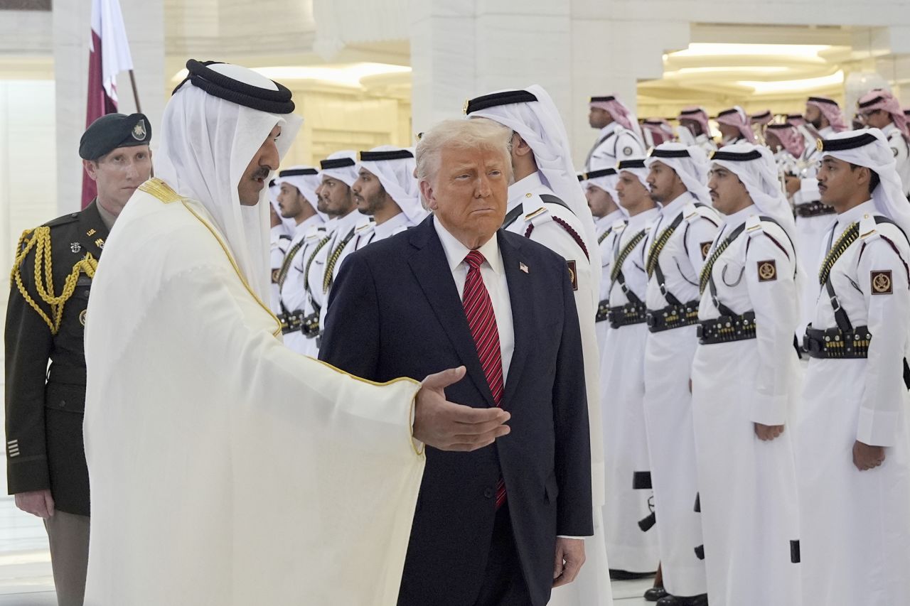  عقود فلكية.. قطر توقع مع ترامب صفقات بقيمة 1,2 تريليون دولار بما يشمل الطيران والدفاع والأمن والتكنولوجيا 