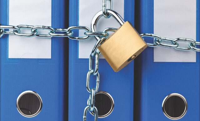 بعد ست سنوات من إقرار قانون الحق الدستوري في الحصول على المعلومة.. 33% فقط من المؤسسات الحكومية تستجيب