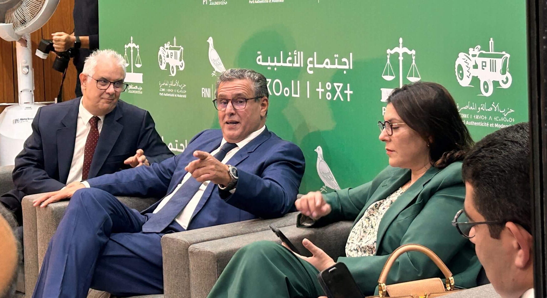  الخوف من "تسجيل نقاط" قبل الانتخابات يحرم المعارضة من ملتمس الرقابة.. وحكومة أخنوش تنجو من "مطب" قبل استحقاقات 2026 