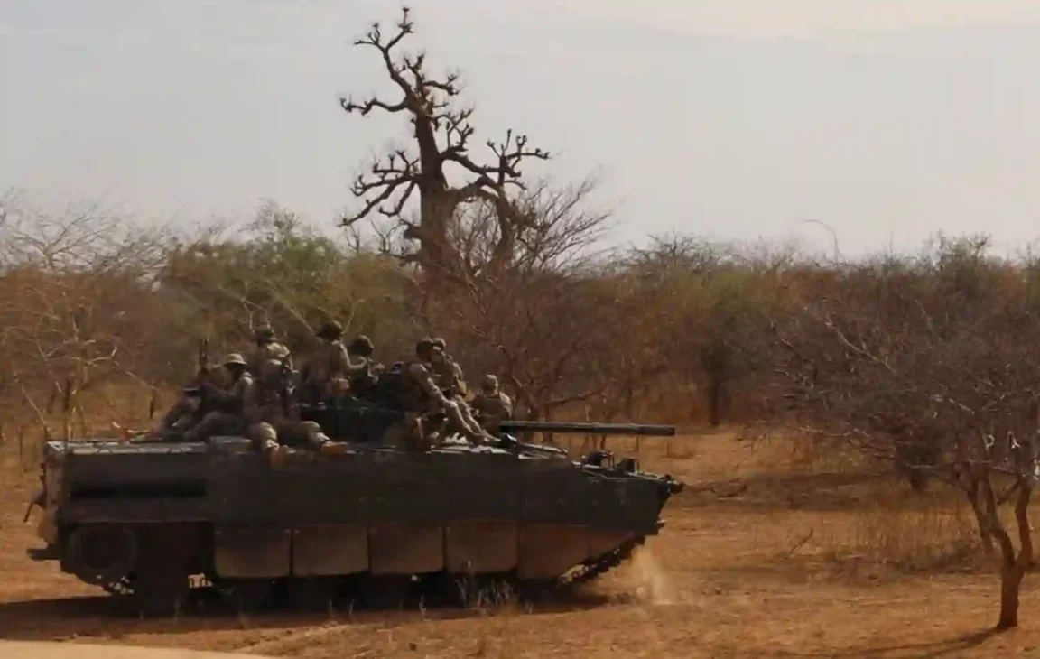  بعد استقبال بوتين لحفتر وتراوري.. روسيا تقدم للجزائر "مفاجأة غير سارة" أخرى بنشر مركباتها القتالية في مالي 