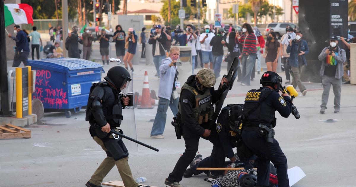  شغب واعتقالات خلال أعمال شغب مناهضة لعمليات الترحيل في لوس أنجليس 