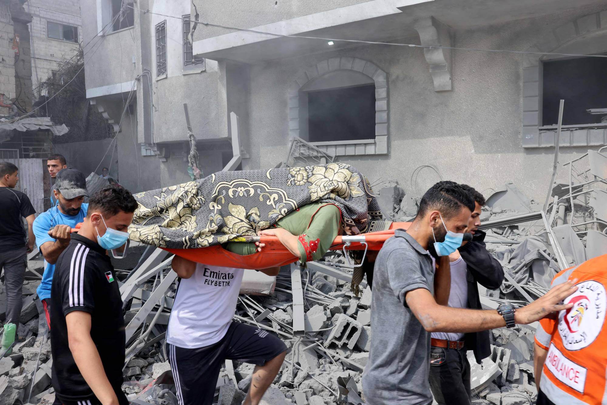 رويترز: مقتل 31 فلسطينيا في هجوم إسرائيلي بالقرب من نقطة لتوزيع المساعدات في غزة