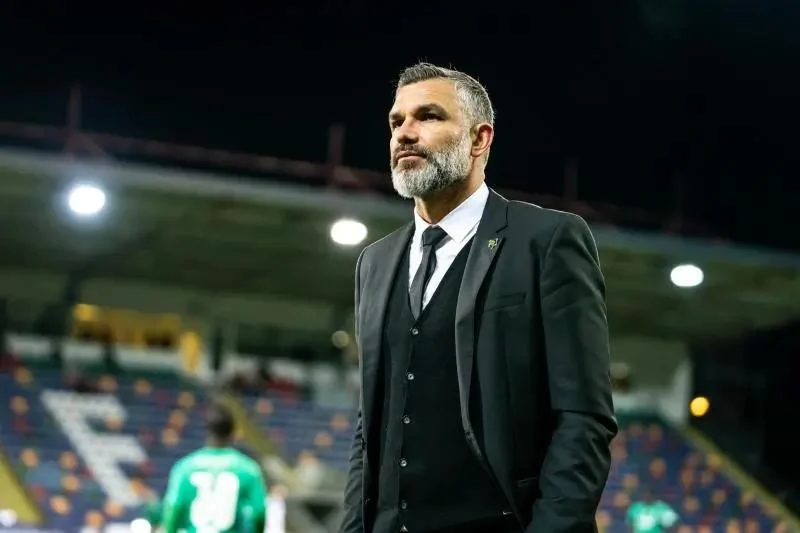  فريق المغرب الرياضي الفاسي ينفصل عن مدربه توميسلاف ستيبيتش 