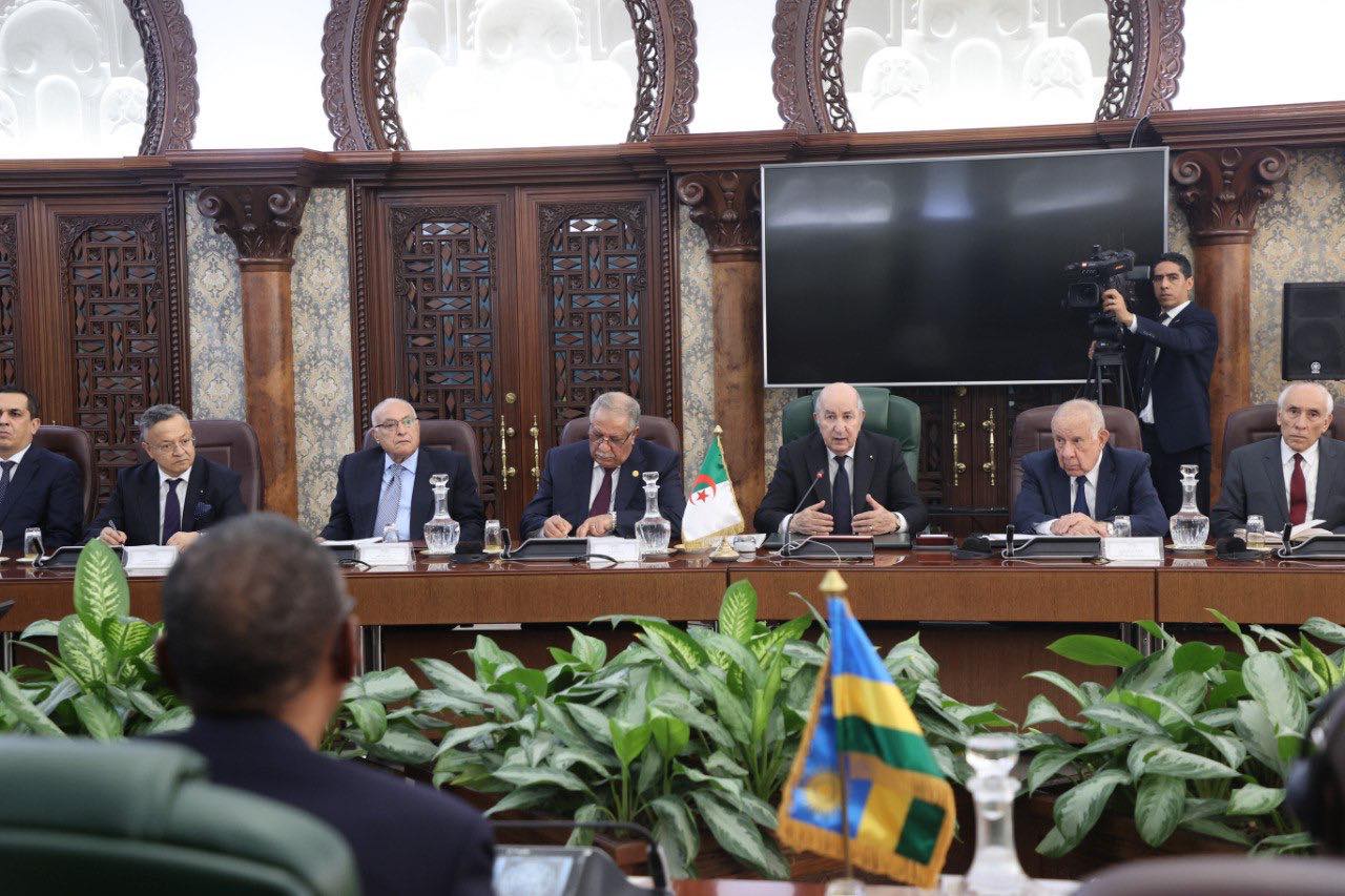  النظام الجزائري.. أسير الشيخوخة وإرث الماضي وأحقاده 