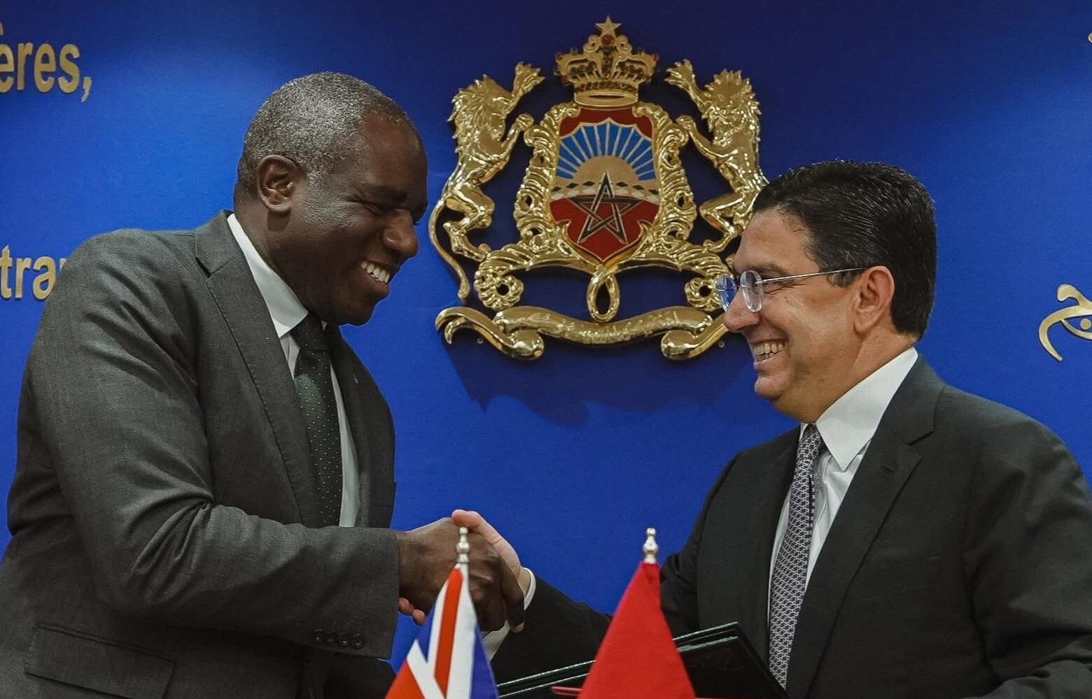 الكونفيدينسيال: تأييد لندن لمقترح الحكم الذاتي في الصحراء شكّل "مرارة" كبيرة للجزائر التي أصبحت "هشّة" في علاقاتها الدولية