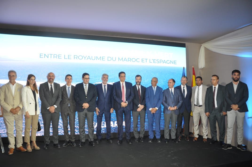 تشغيل أول سفينتين كهربائيتين على الخط البحري طنجة-طريفة بحلول 2027