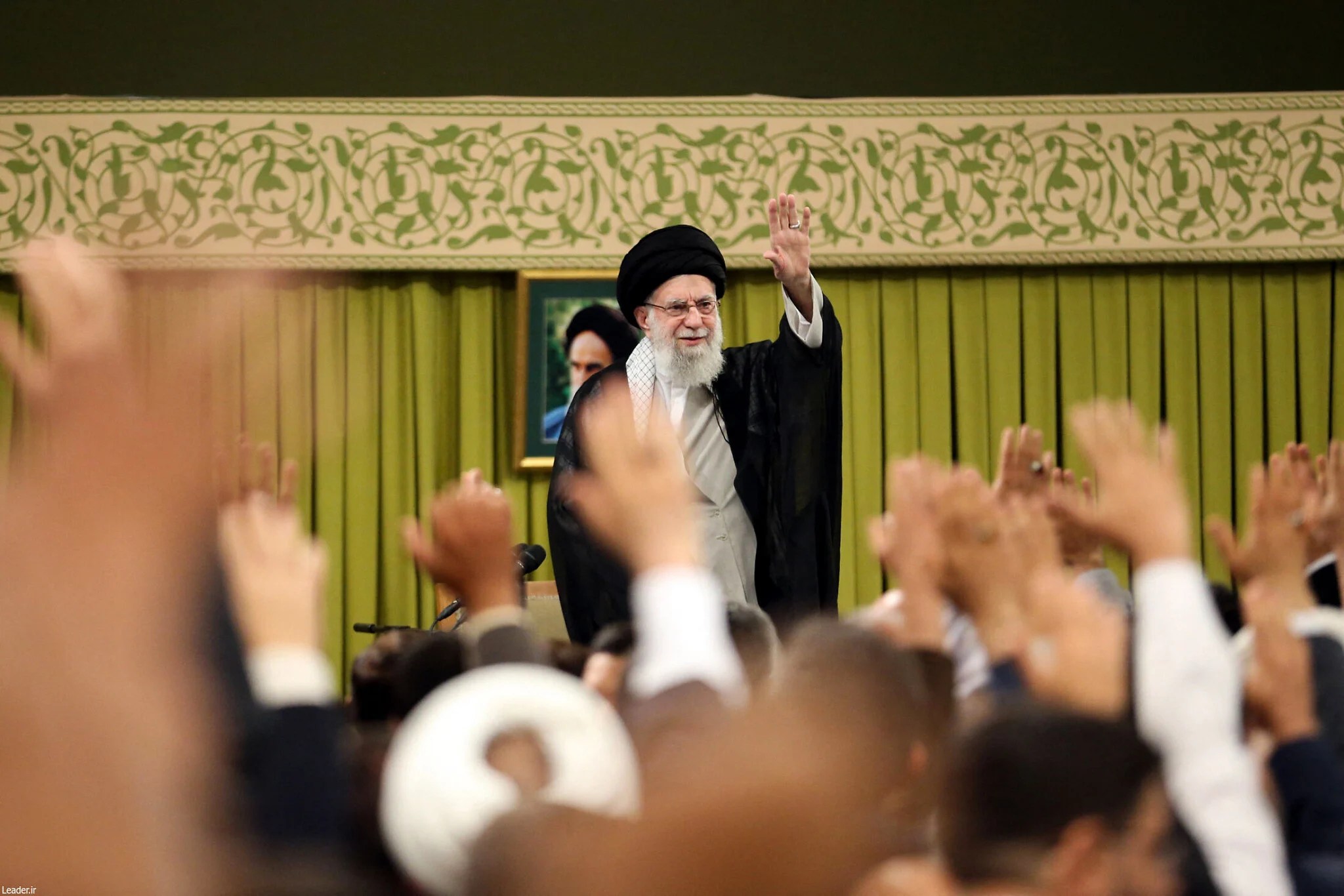  رويترز: الرئيس الأمريكي دونالد ترامب "أوقف" خطة إسرائيلية لاغتيال المرشد الإيراني علي خامنئي 