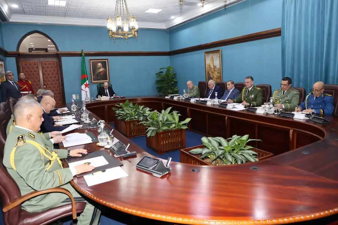 تكتفي بـ"الأسف" مع "الكبار".. الجزائر تتجنب استدعاء سفيرها من لندن بعد إعلان المملكة المتحدة تأييدها لمقترح الحكم الذاتي في الصحراء