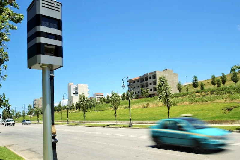 الشروع في تفعيل نظام رصد المخالفات في اتجاهي السير معا بواسطة الرادارات الآلية