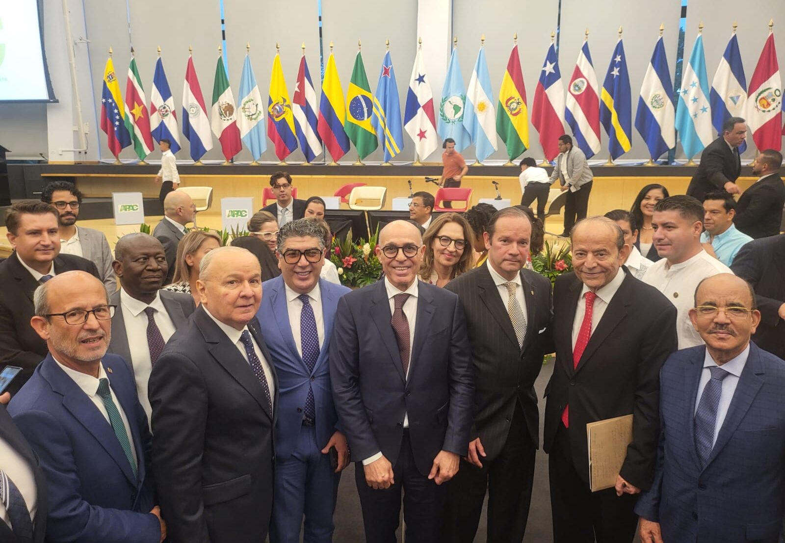  النائب الأول لرئيس مجلس المستشارين يبرز ببنما التجربة المغربية في مكافحة تغير المناخ و الطاقات النظيفة 