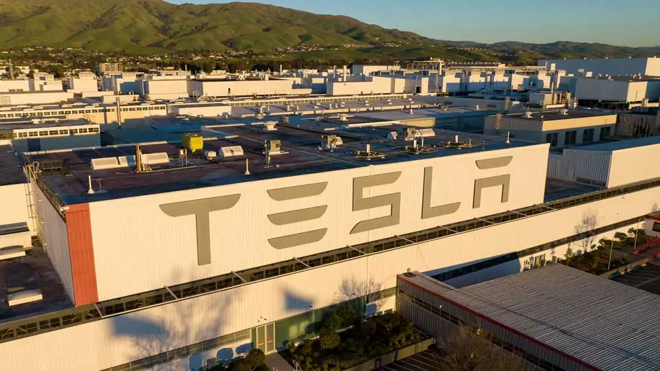  تقرير: تسلا تسعى لاستهداف السوق الإفريقية من المغرب وتفتح باب المنافسة أمام الشركات الصينية لصناعة السيارات الكهربائية 