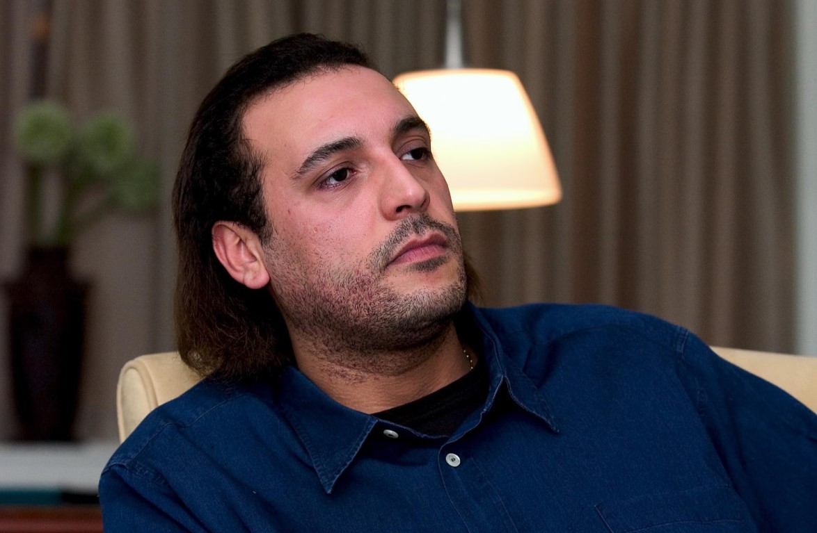 بعد 15 عاما من تسببه في أسوأ أزمة لها مع ليبيا.. حنبعل القذافي يطلب اللجوء إلى سويسرا التي "أجبر" والدهُ رئيسها على الاعتذار