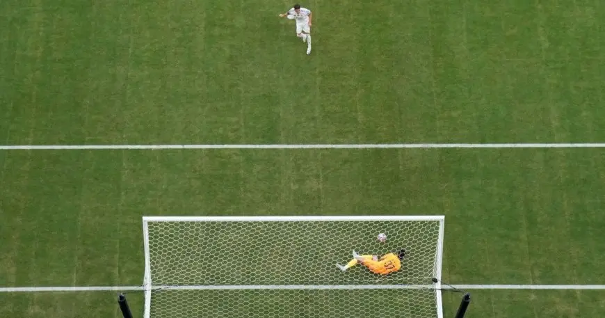 ياسين بونو يهدي الهلال تعادلا ثمينا أمام ريال مدريد في كأس العالم للأندية