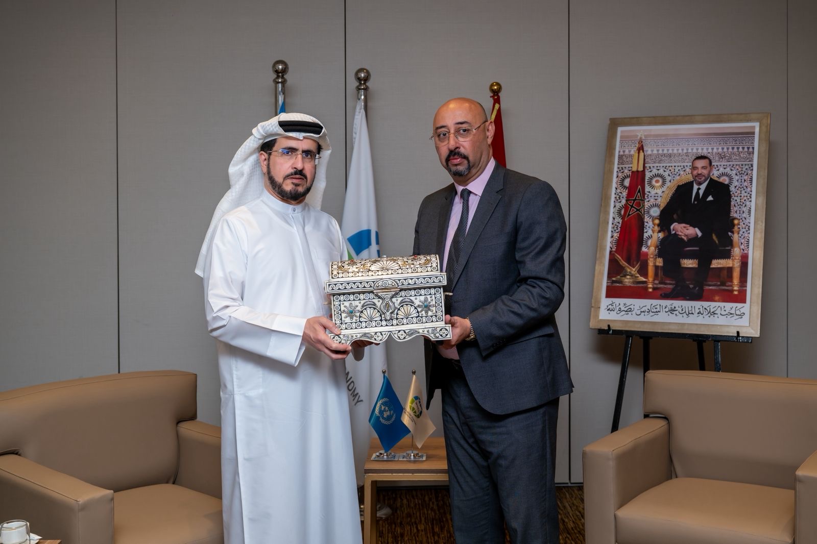 عمدة طنجة يتباحث مع الرئيس التنفيذي لهيئة كهرباء ومياه دبي