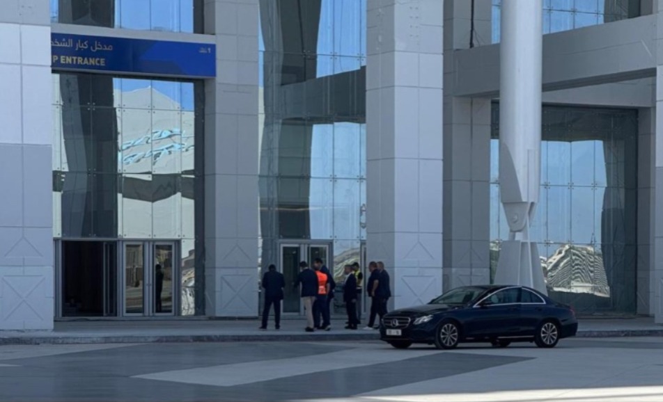  زيارة ميدانية لوفد "الكاف" إلى طنجة تكشف جاهزية متقدمة للملعب الكبير استعدادا لأكبر تظاهرة كروية إفريقية 