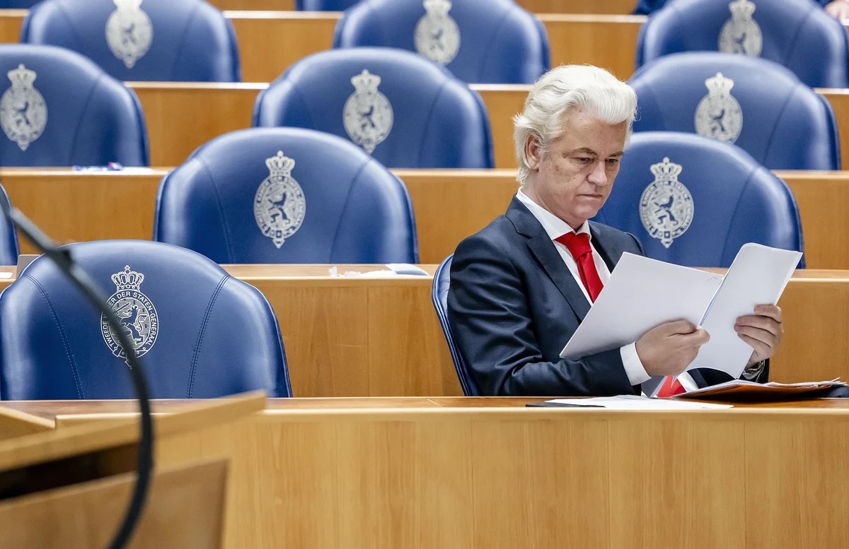  في هولندا.. مساعدة المهاجرين غير النظاميين أصبحت "جريمة" 