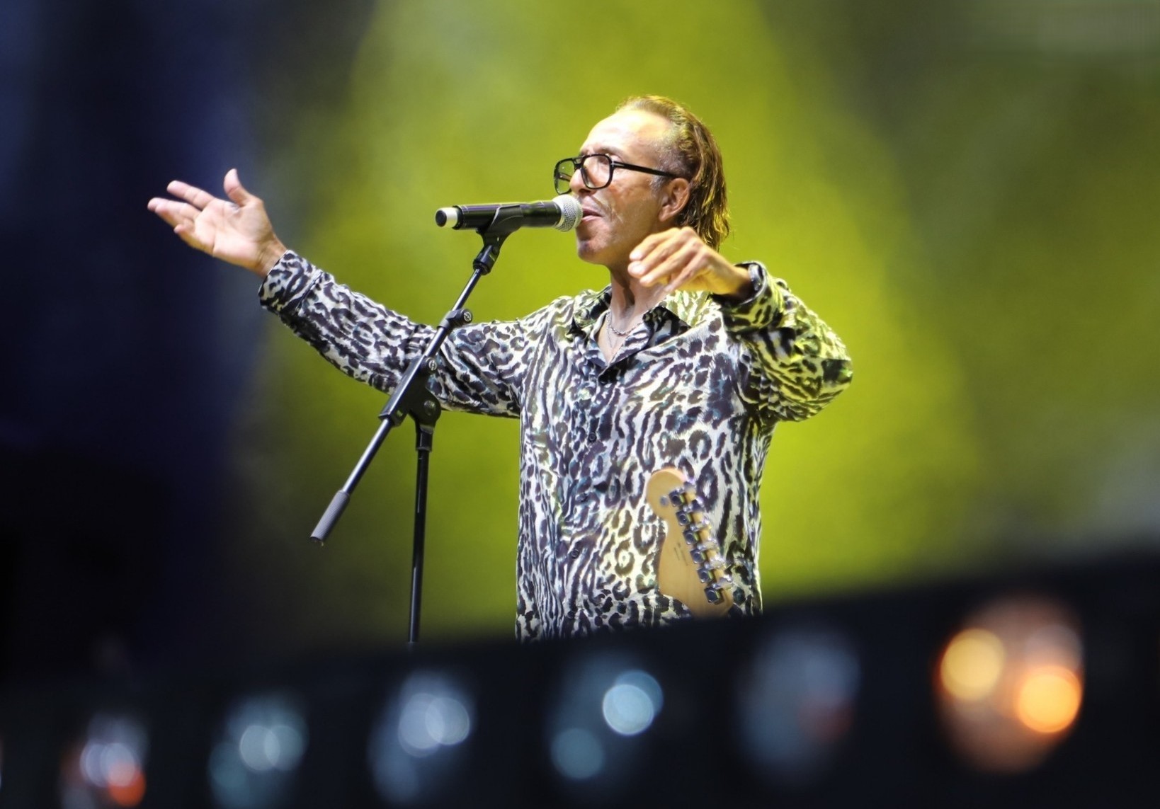 سعيد مسكر يفتتح فعاليات مهرجان الشواطئ بالمضيق وسط حضور جماهيري كبير