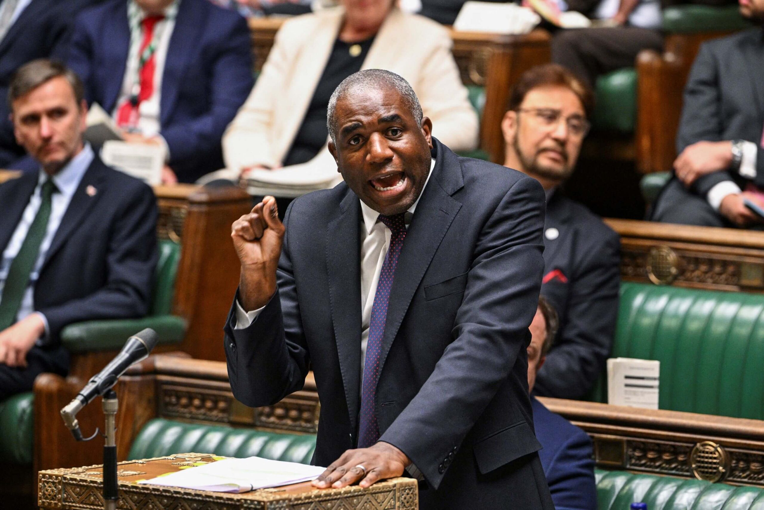 بريطانيا تُعد إجراءات عقابية جديدة ضد إسرائيل في حال ما لم تُنه حربها على غزة