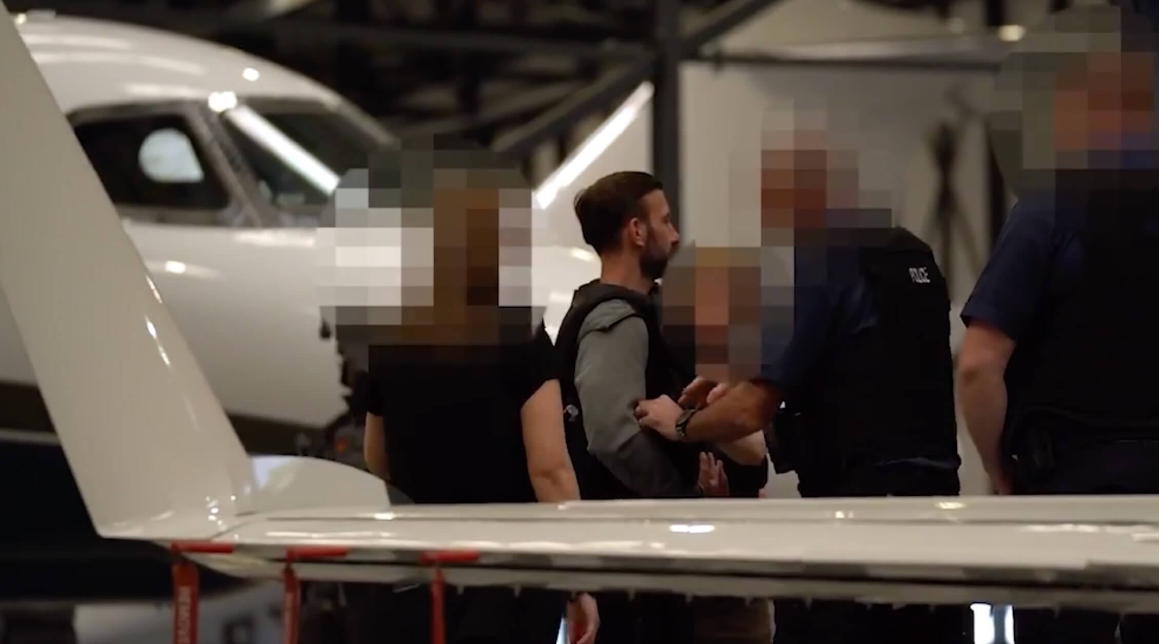 ذا صن البريطانية: السلطات الأمنية المغربية تعتقل زعيم المافيا الدولية كونور ماغريغور بعد تورطه في تهريب كميات ضخمة من الكوكايين