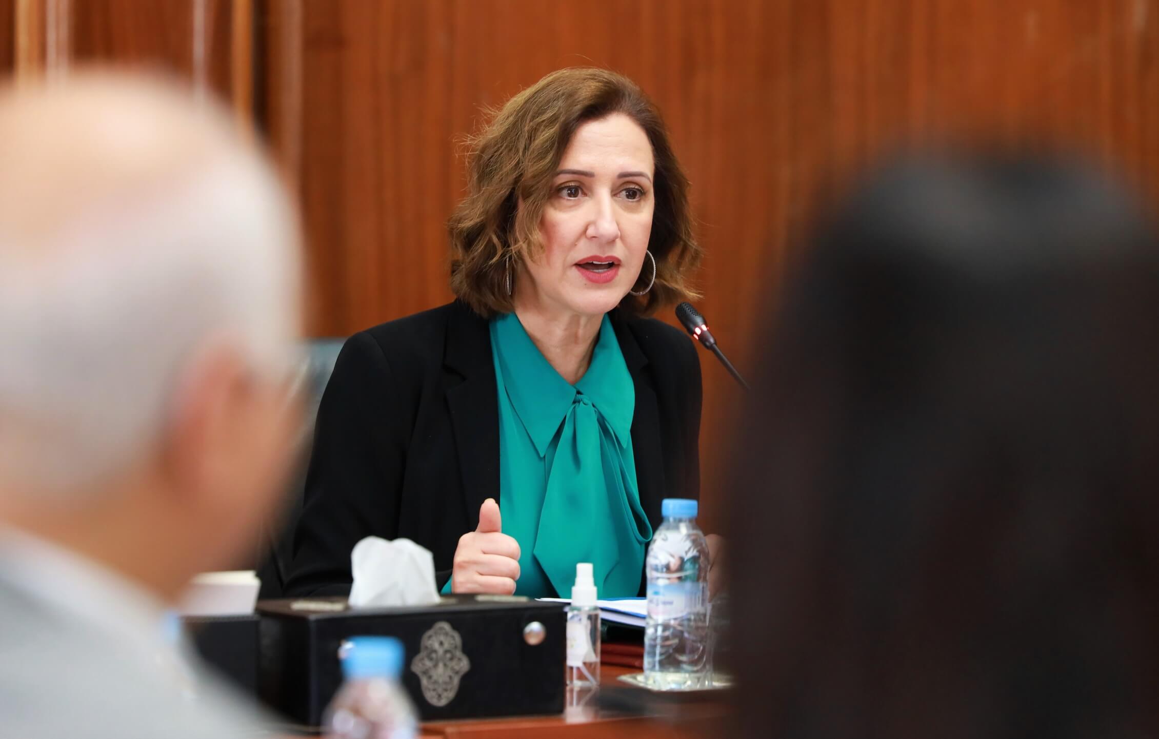 فاطمة الزهراء عمور: لغة وزارة السياحة.. العربية أولا، الأمازيغية في المسار واللغات الأجنبية للترويج والتواصل مع الأجانب فقط