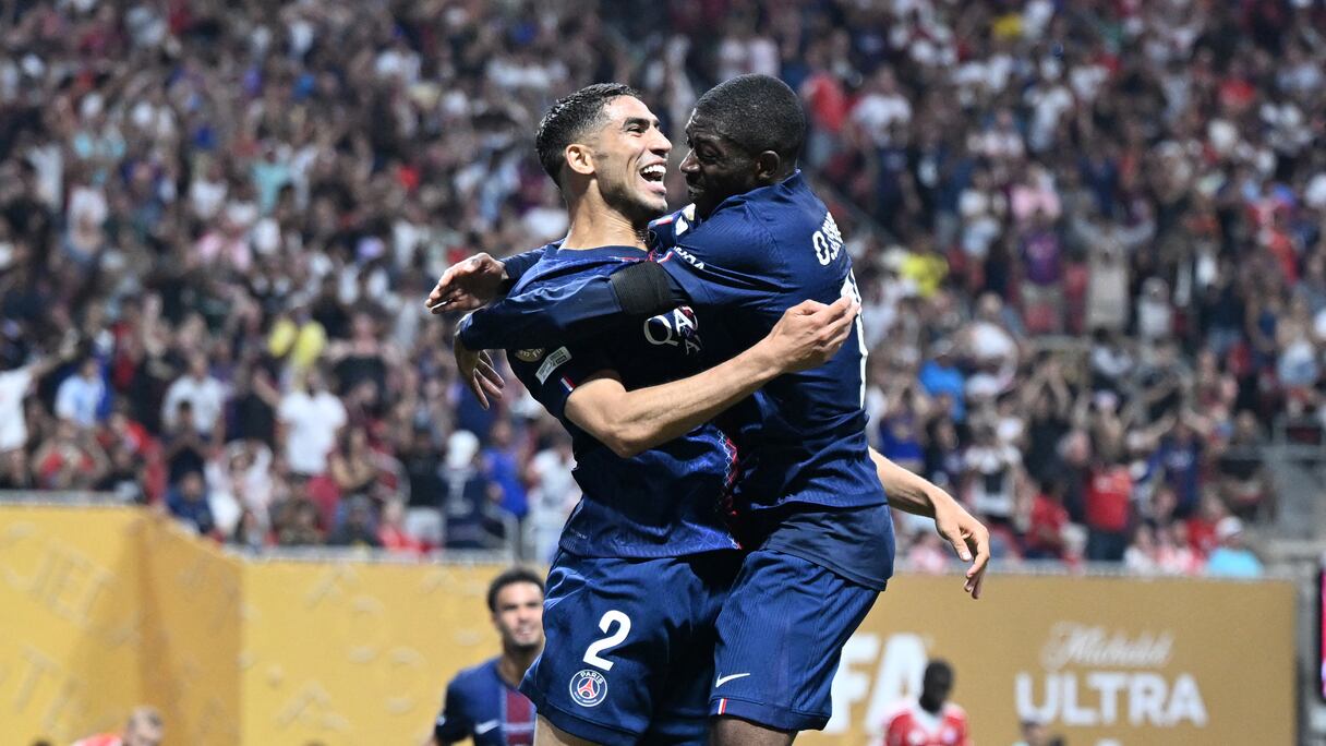  باريس سان جيرمان يتأهل لنصف نهائي كأس العالم للأندية في مباراة تألق فيها النجم المغربي أشرف حكيمي 