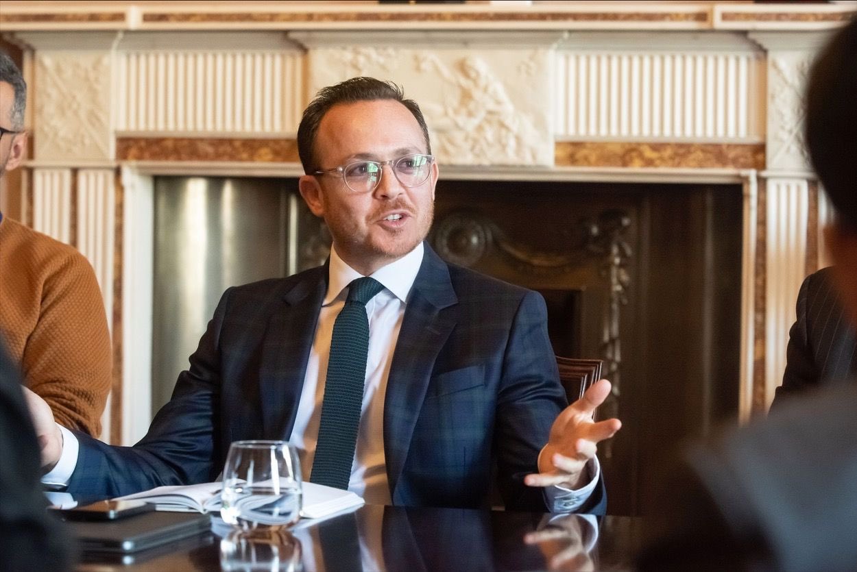  سفير المغرب بالمملكة المتحدة: العلاقات بين البلدين تمر بـ"منعطف تاريخي" منذ دعم لندن الحكم الذاتي في الصحراء 