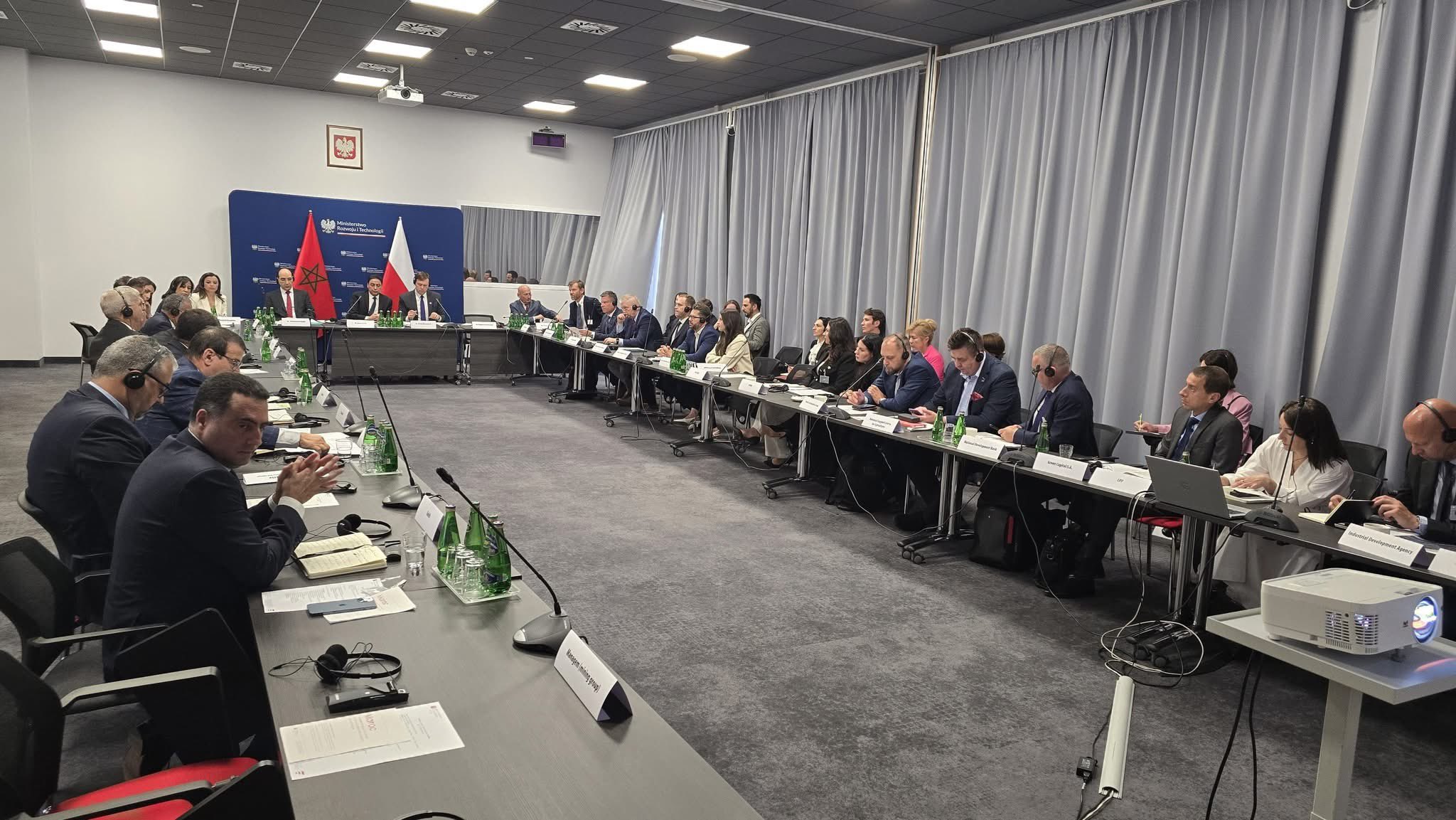  المغرب يبحث عن توسيع المجال لصادراته داخل السوق البولندية خلال زيارة حجيرة إلى وارسو 